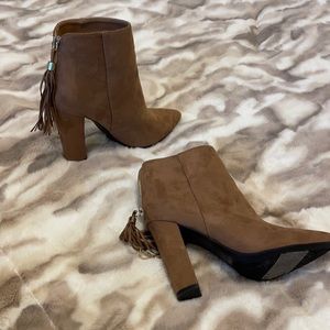 LIKE NEW Bamboo ankle boots size 6 1/2